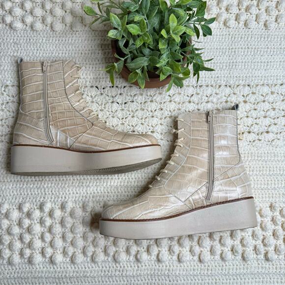 ANTHROPOLOGIE Women's 41 US 10 Stompy Platform Lace Up Boot Cream Alligator - Picture 8 of 16